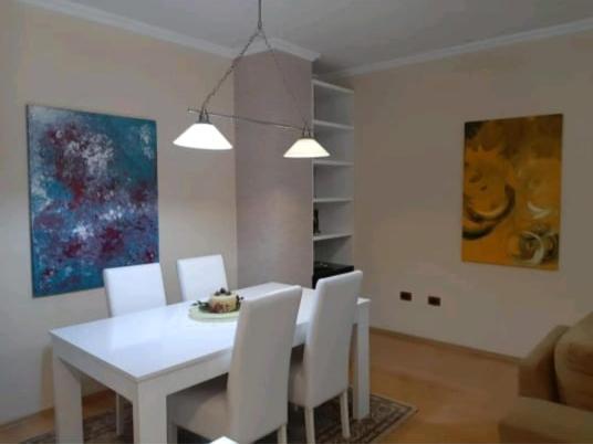 Erina Luxury Apartment Tirana Exteriör bild